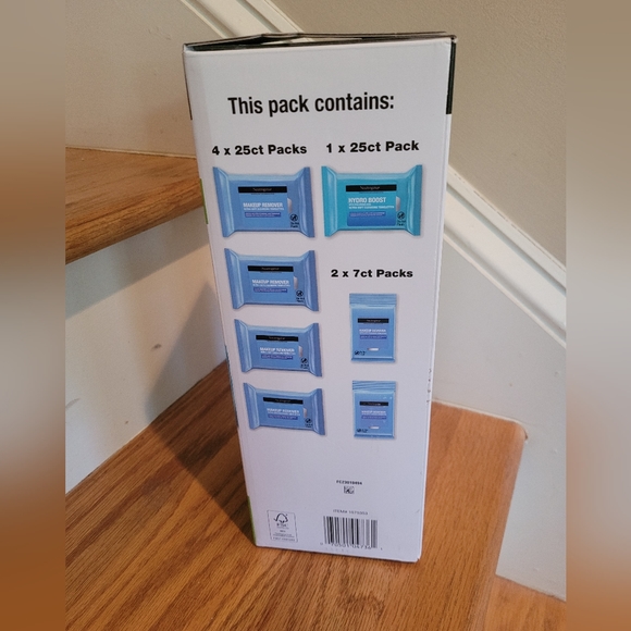 NEW Neutrogena Makeup Remover Towelettes 139 count - Picture 2 of 7